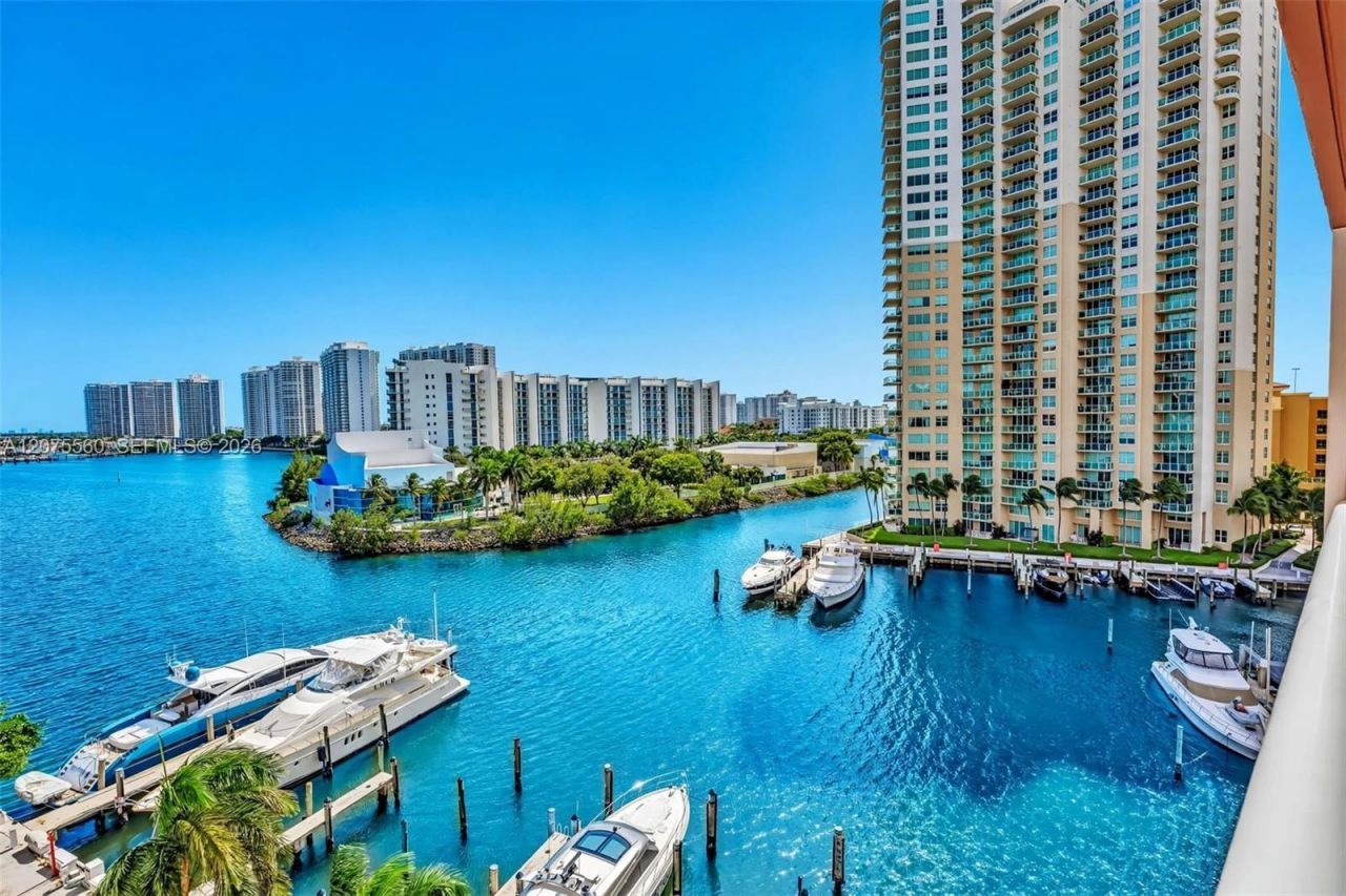 3370 Hidden Bay Dr, Unit 815, Aventura, FL 33180 Photo