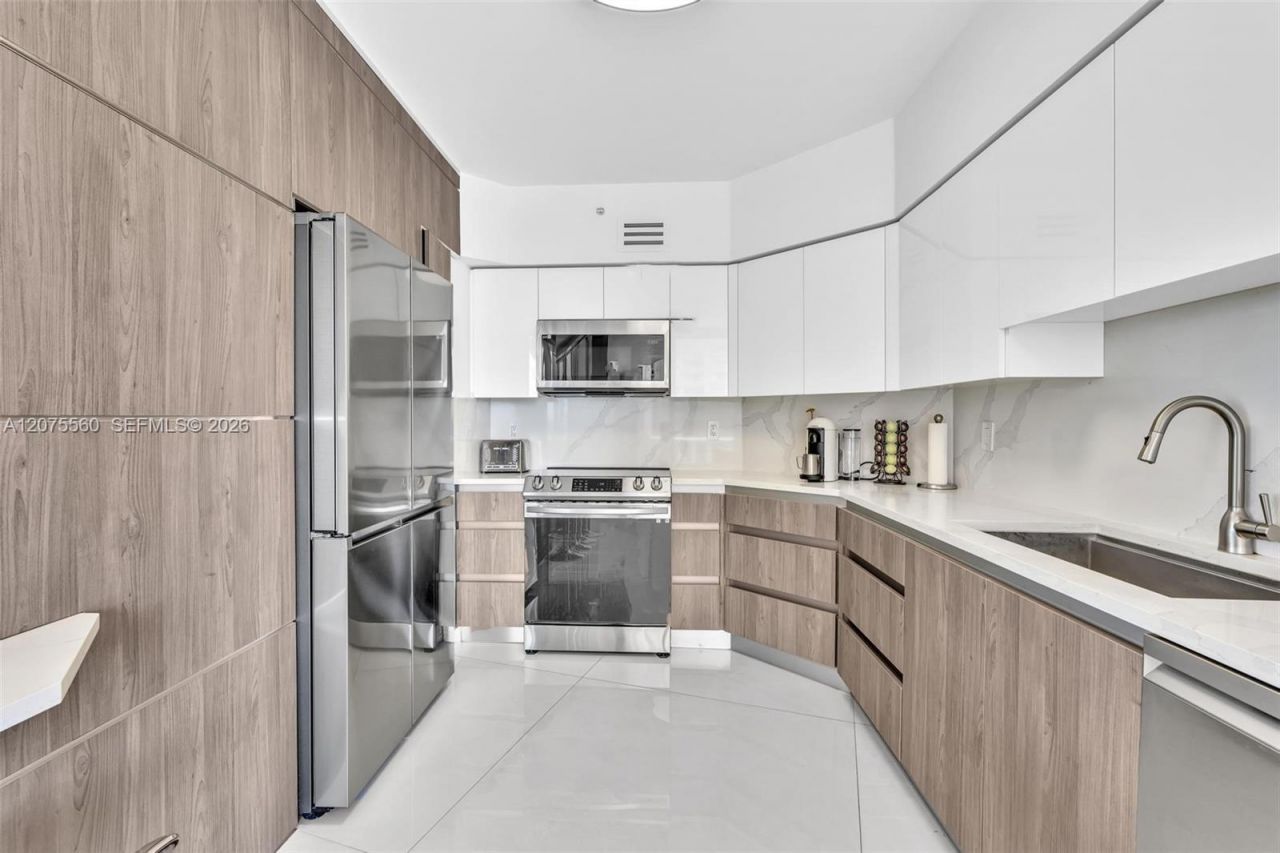 3370 Hidden Bay Dr, Unit 815, Aventura, FL 33180 Photo