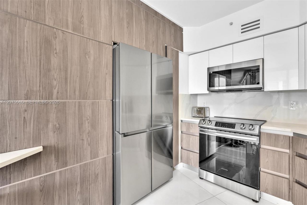 3370 Hidden Bay Dr, Unit 815, Aventura, FL 33180 Photo