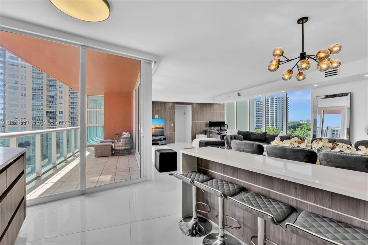 3370 Hidden Bay Dr, Unit 815, Aventura, FL 33180 Photo