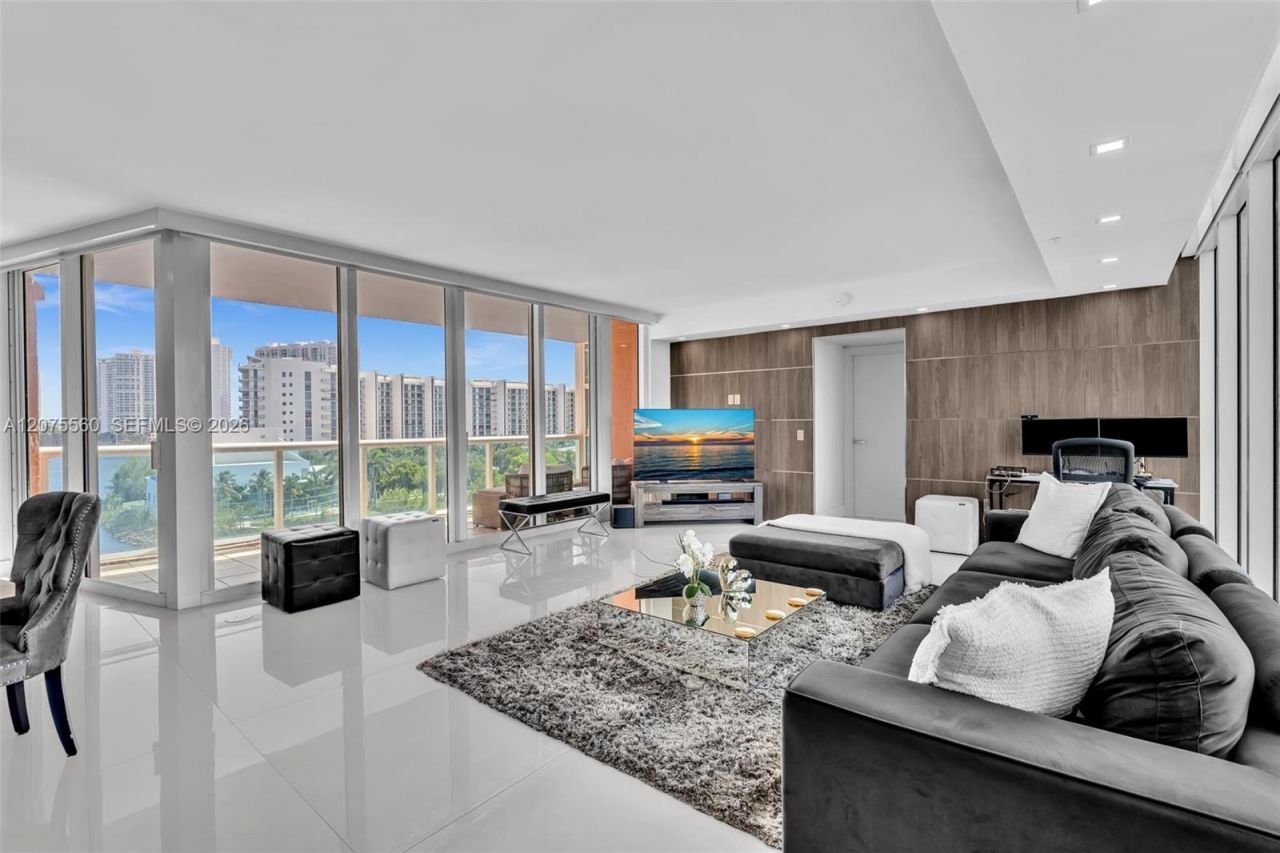 3370 Hidden Bay Dr, Unit 815, Aventura, FL 33180 Photo