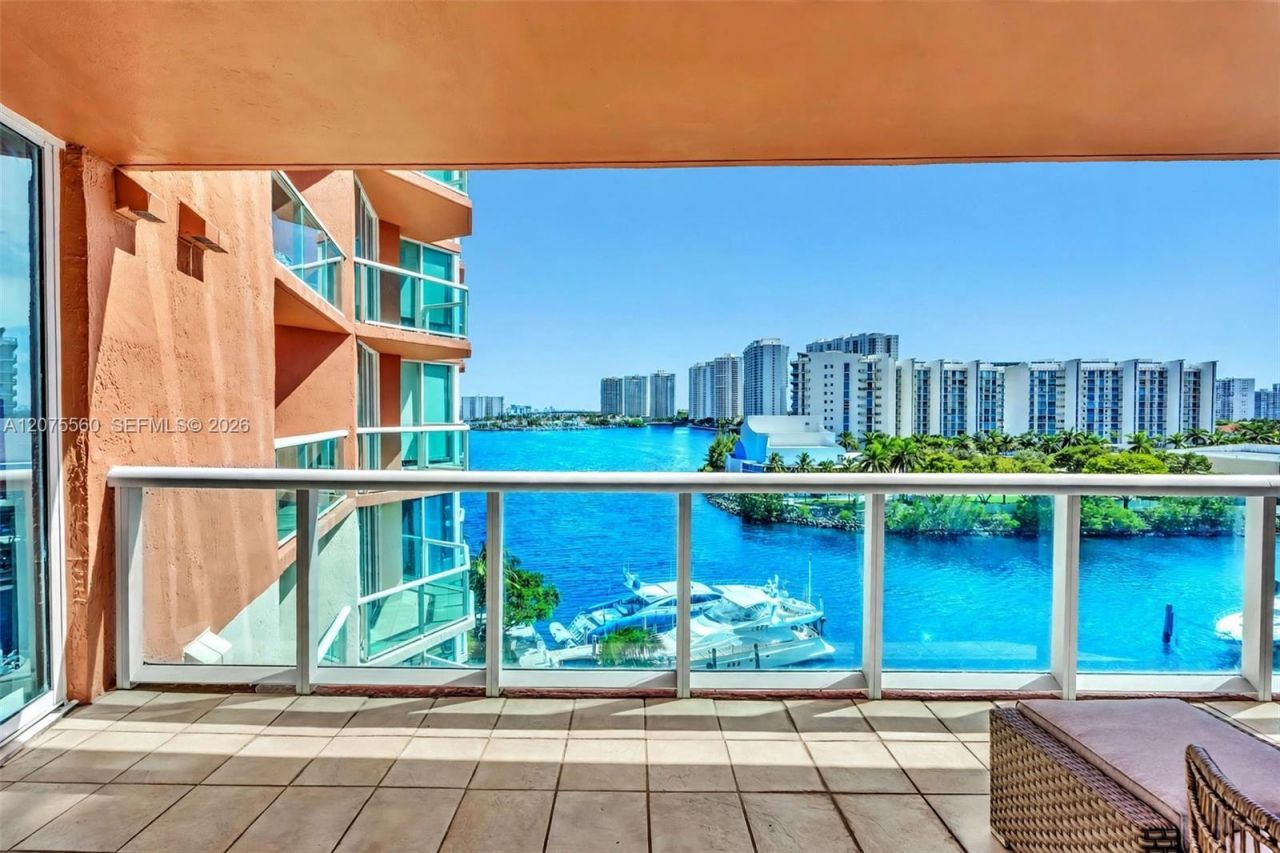 3370 Hidden Bay Dr, Unit 815, Aventura, FL 33180 Photo