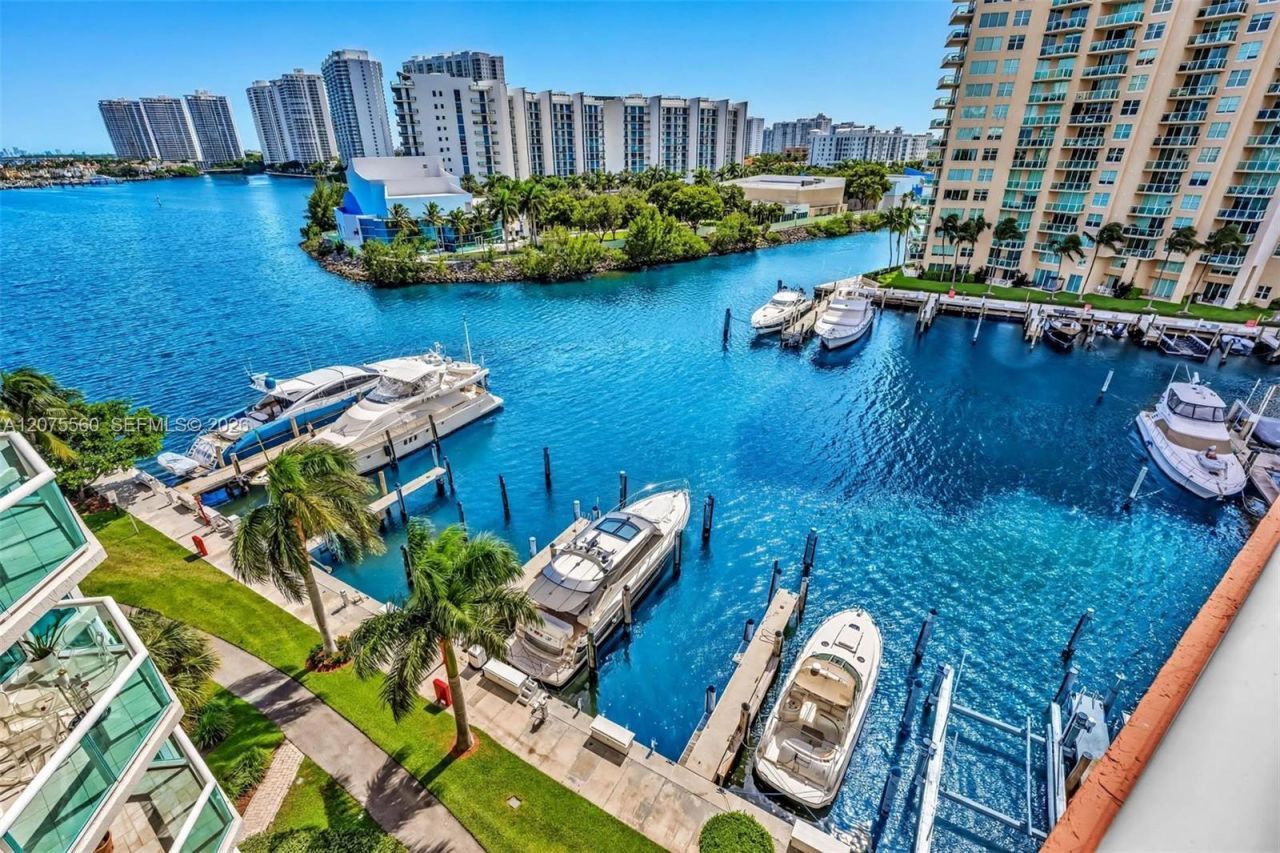 3370 Hidden Bay Dr, Unit 815, Aventura, FL 33180 Photo