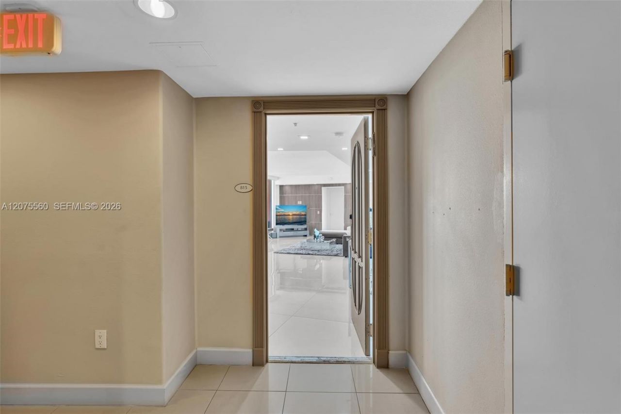 3370 Hidden Bay Dr, Unit 815, Aventura, FL 33180 Photo