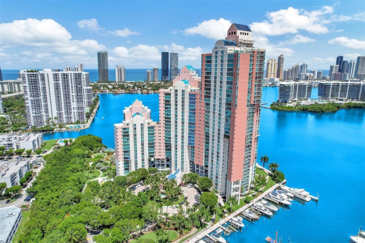 3370 Hidden Bay Dr, Unit 815, Aventura, FL 33180 Photo