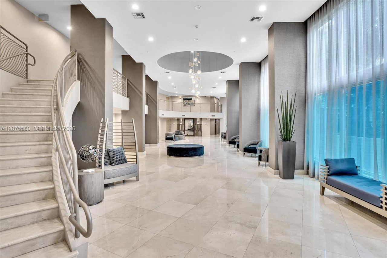 3370 Hidden Bay Dr, Unit 815, Aventura, FL 33180 Photo