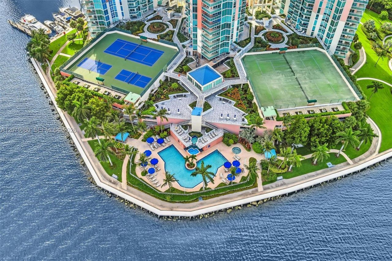 3370 Hidden Bay Dr, Unit 815, Aventura, FL 33180 Photo