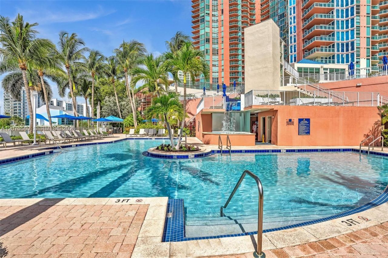 3370 Hidden Bay Dr, Unit 815, Aventura, FL 33180 Photo
