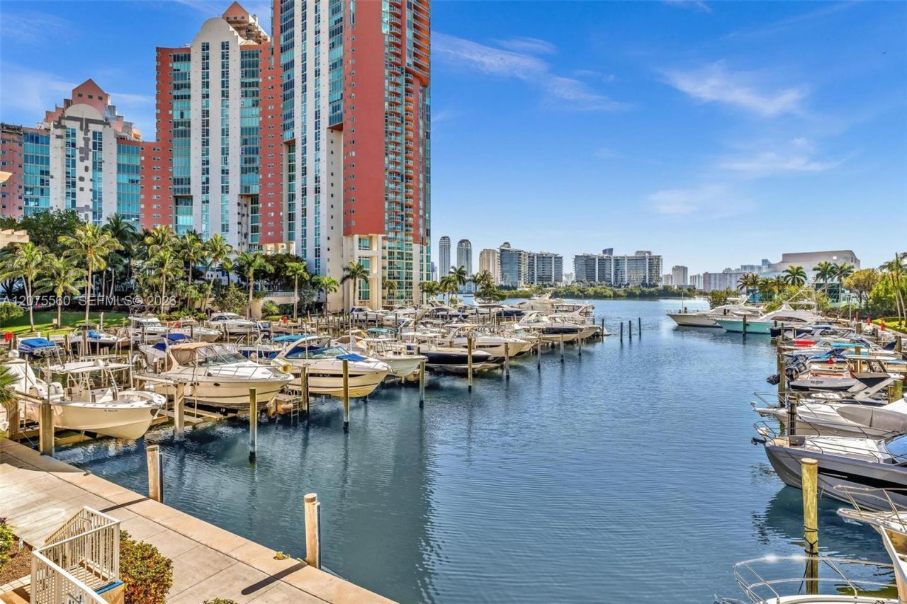 3370 Hidden Bay Dr, Unit 815, Aventura, FL 33180 Photo