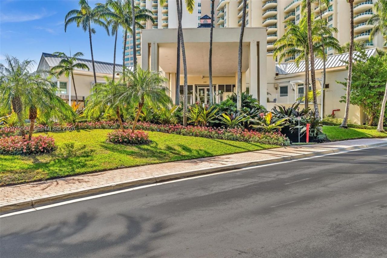 3370 Hidden Bay Dr, Unit 815, Aventura, FL 33180 Photo
