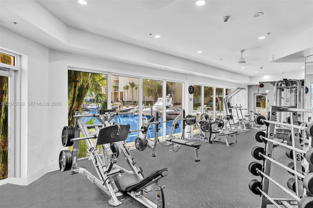 3370 Hidden Bay Dr, Unit 815, Aventura, FL 33180 Photo
