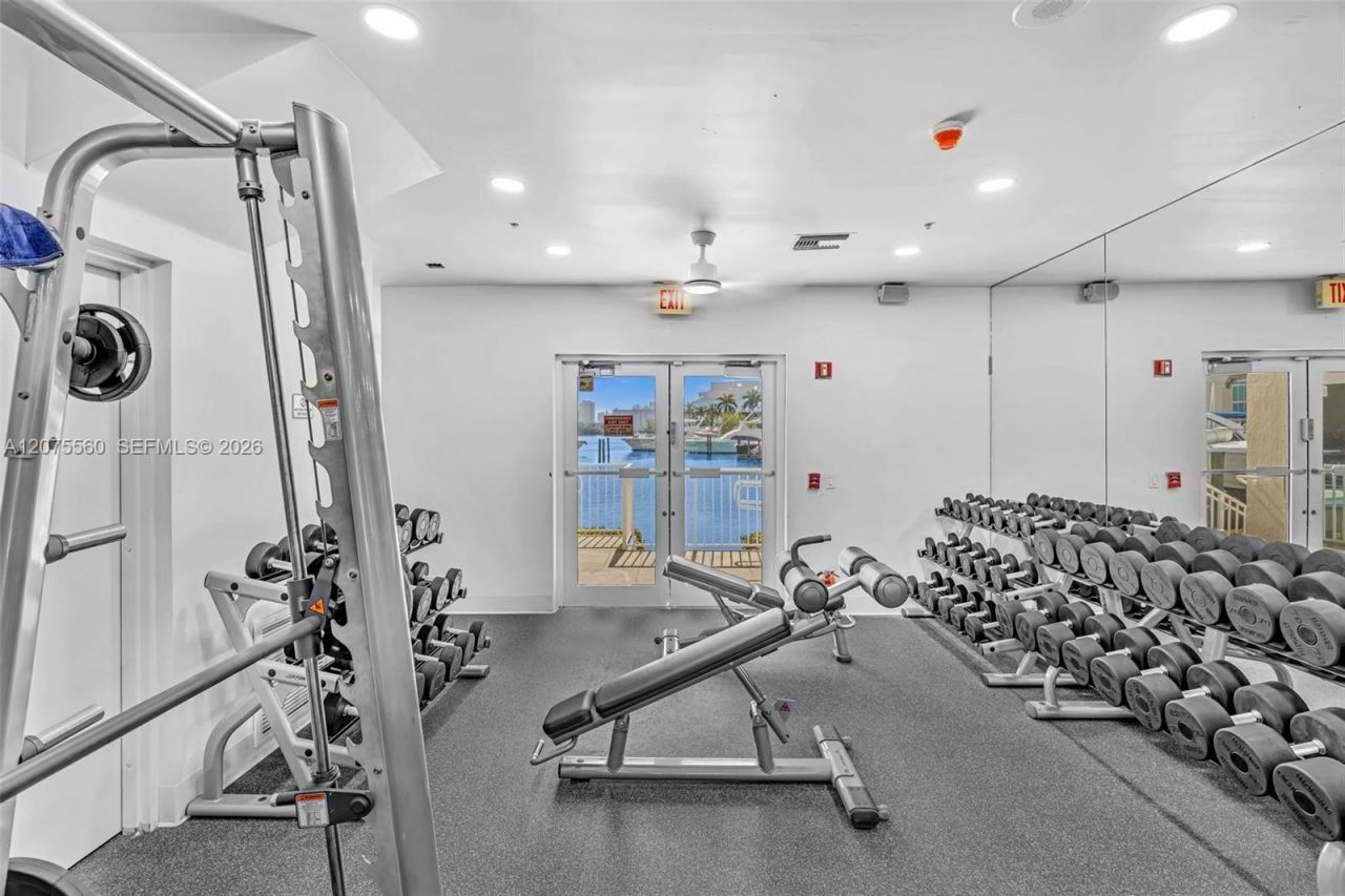 3370 Hidden Bay Dr, Unit 815, Aventura, FL 33180 Photo