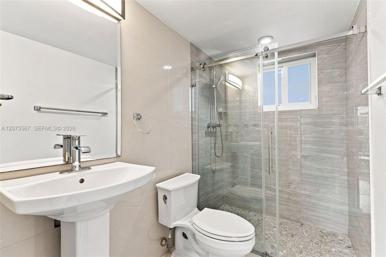 203 Gulfview Dr, Islamorada, FL 33036 Photo