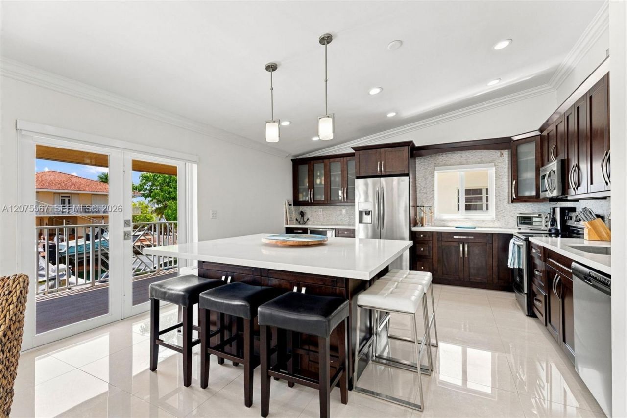 203 Gulfview Dr, Islamorada, FL 33036 Photo