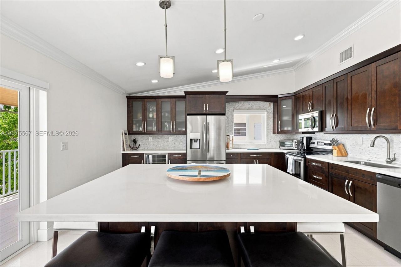 203 Gulfview Dr, Islamorada, FL 33036 Photo