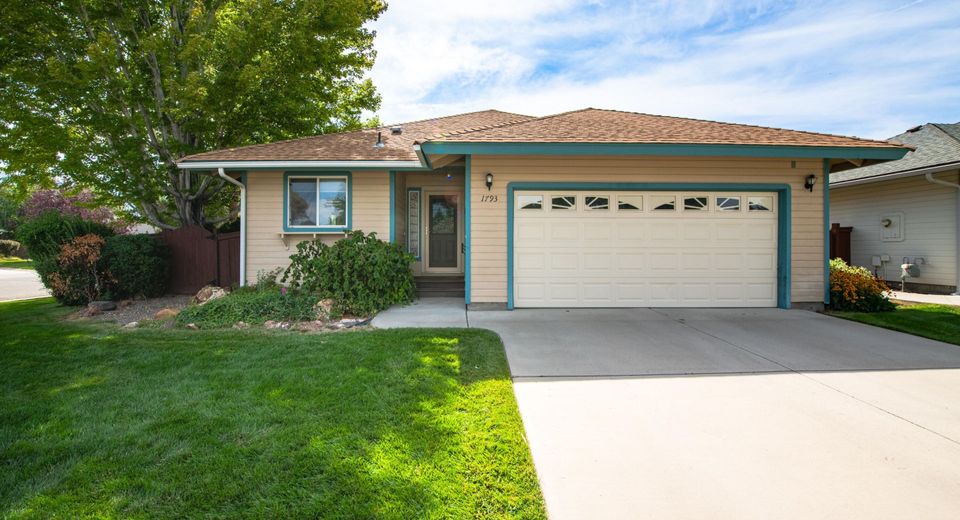 1793 Mahogany Circle, Minden, NV 89423 Photo