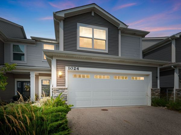 1024 Moraine Drive , South Elgin, IL 60177