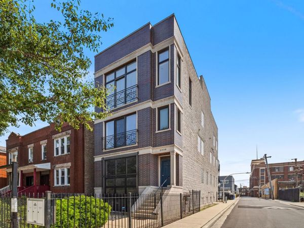 2535 W Flournoy Street, Unit 3, Chicago, IL 60612