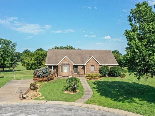 6 Willowgreen Drive, Butler, MO 64730