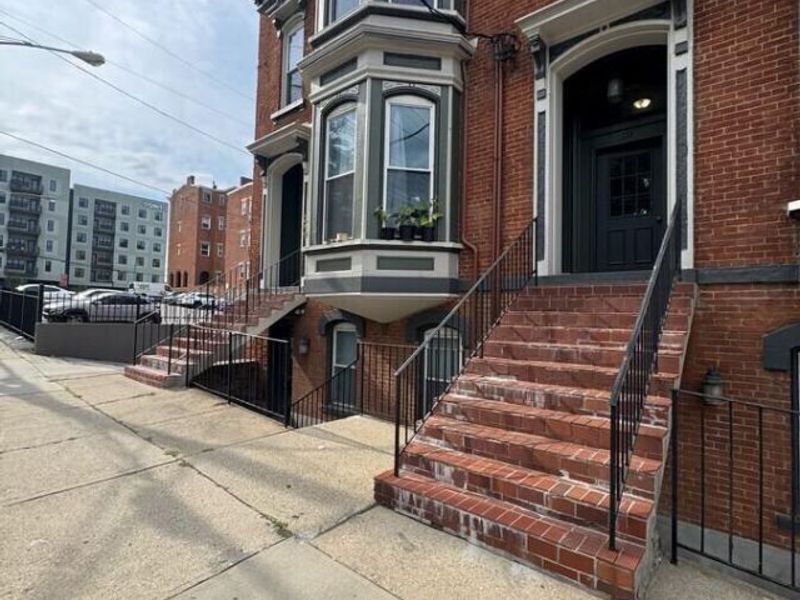 116 E Mcmillan Street, Cincinnati, OH 45219 Photo 1
