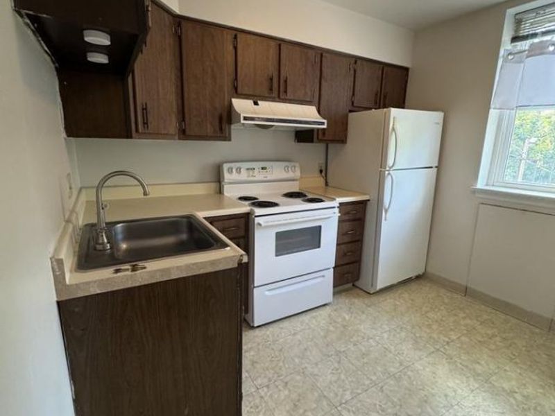 116 E Mcmillan Street, Cincinnati, OH 45219 Photo 6