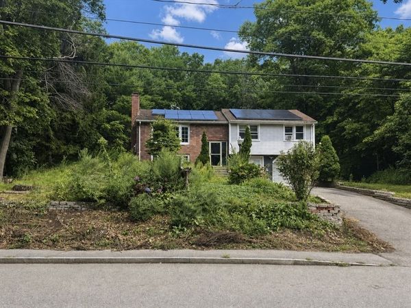 246 Pleasant Street, Franklin, MA 02038