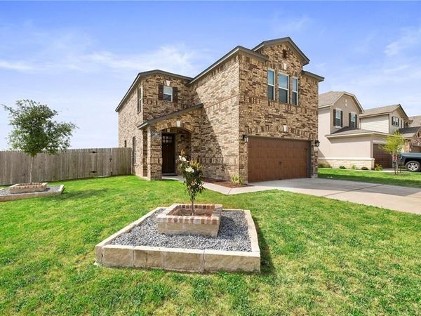 300 Wilhem WAY, Uhland, TX 78640