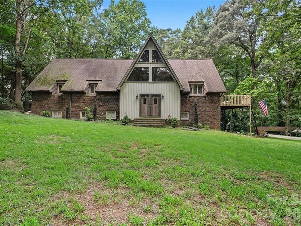 38 Lee Matheson Road, Taylorsville, NC 28681