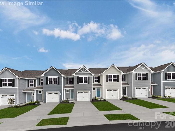 1513 39th Avenue Loop NE, Hickory, NC 28601