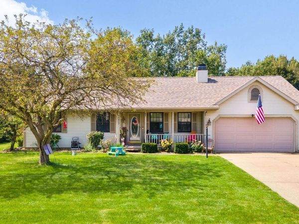 52979 Red Fox Trail, South Bend, IN 46628
