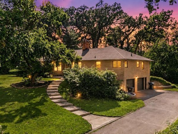 1105 White Oak Drive, South Bend, IN 46617