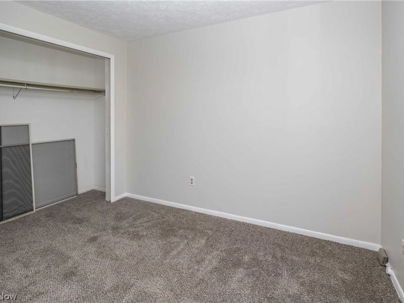 6478 State Road, Unit G12, Parma, OH 44134 Photo 17