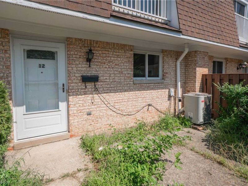 6478 State Road, Unit G12, Parma, OH 44134 Photo 3
