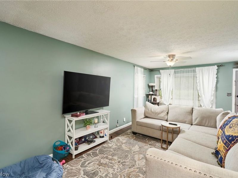 183 S Frank Boulevard, Akron, OH 44313 Photo 3