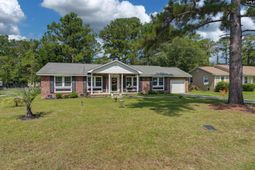 209 Sommerset Drive photo 4