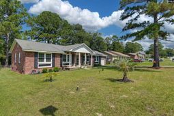 209 Sommerset Drive photo 4