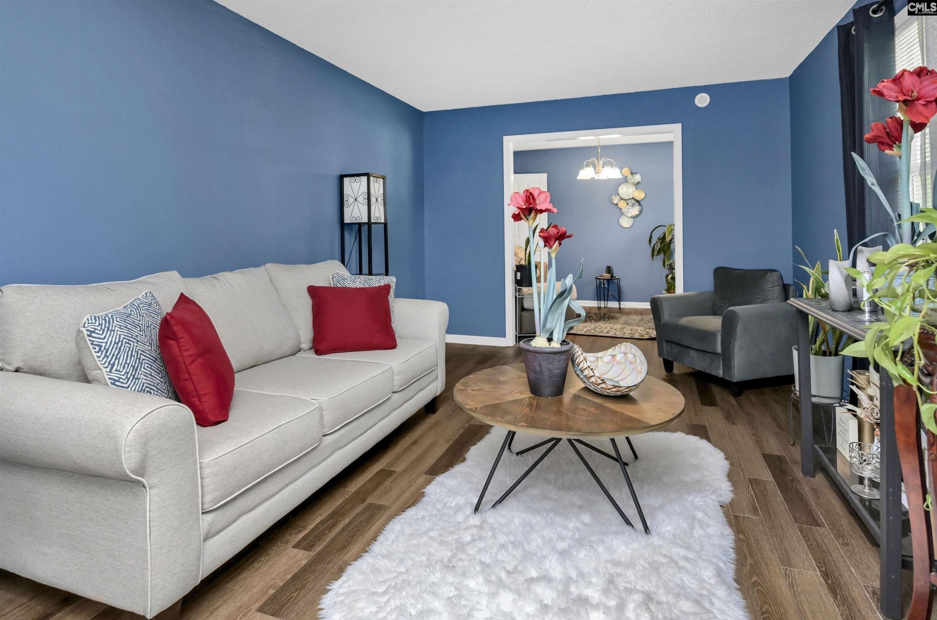 209 Sommerset Drive  Photo 5