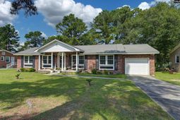 209 Sommerset Drive photo 4