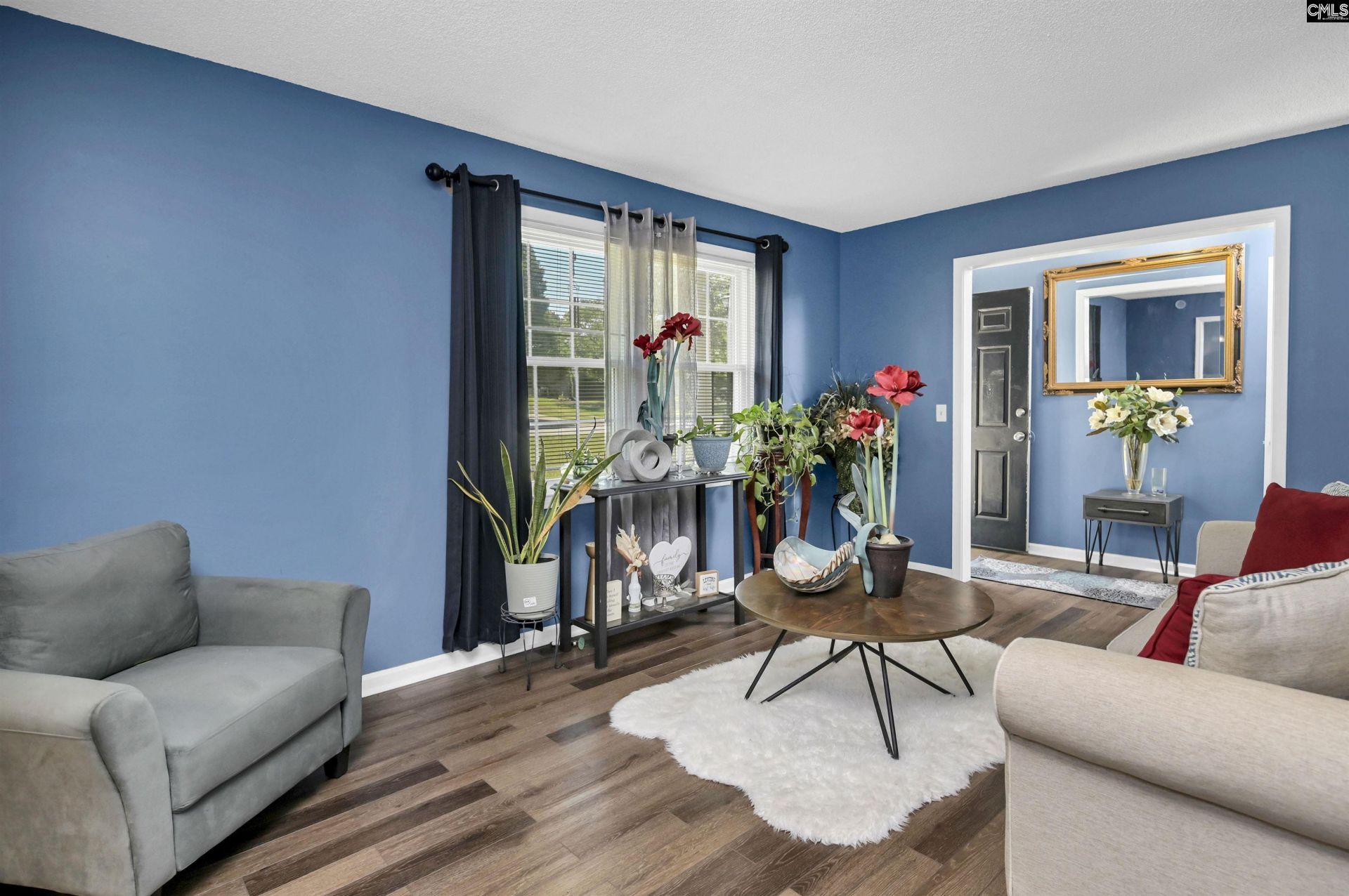 209 Sommerset Drive  Photo 6