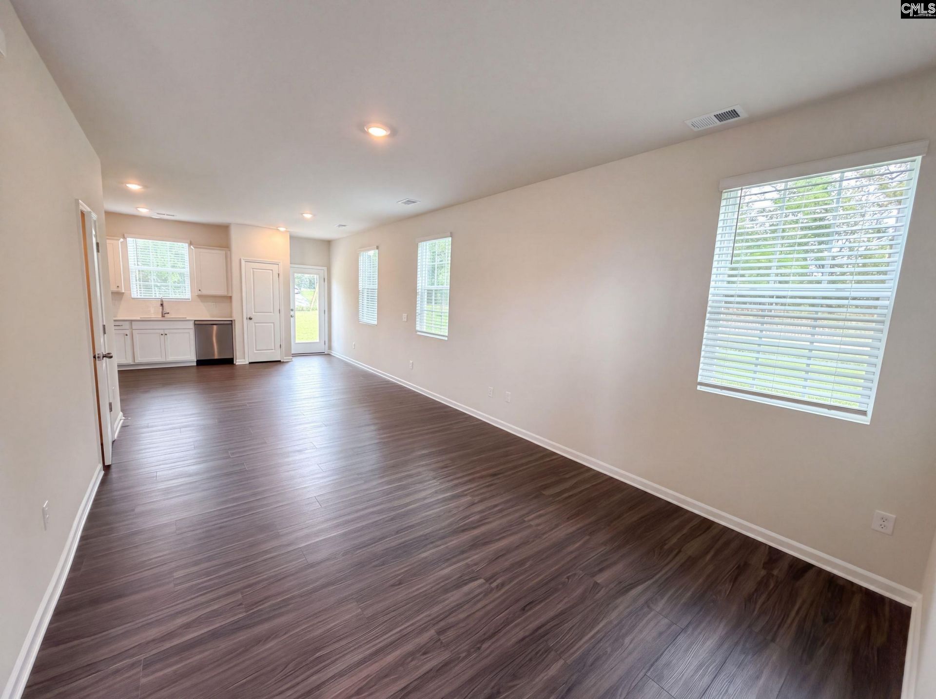 204 Socrates Street  Photo 6