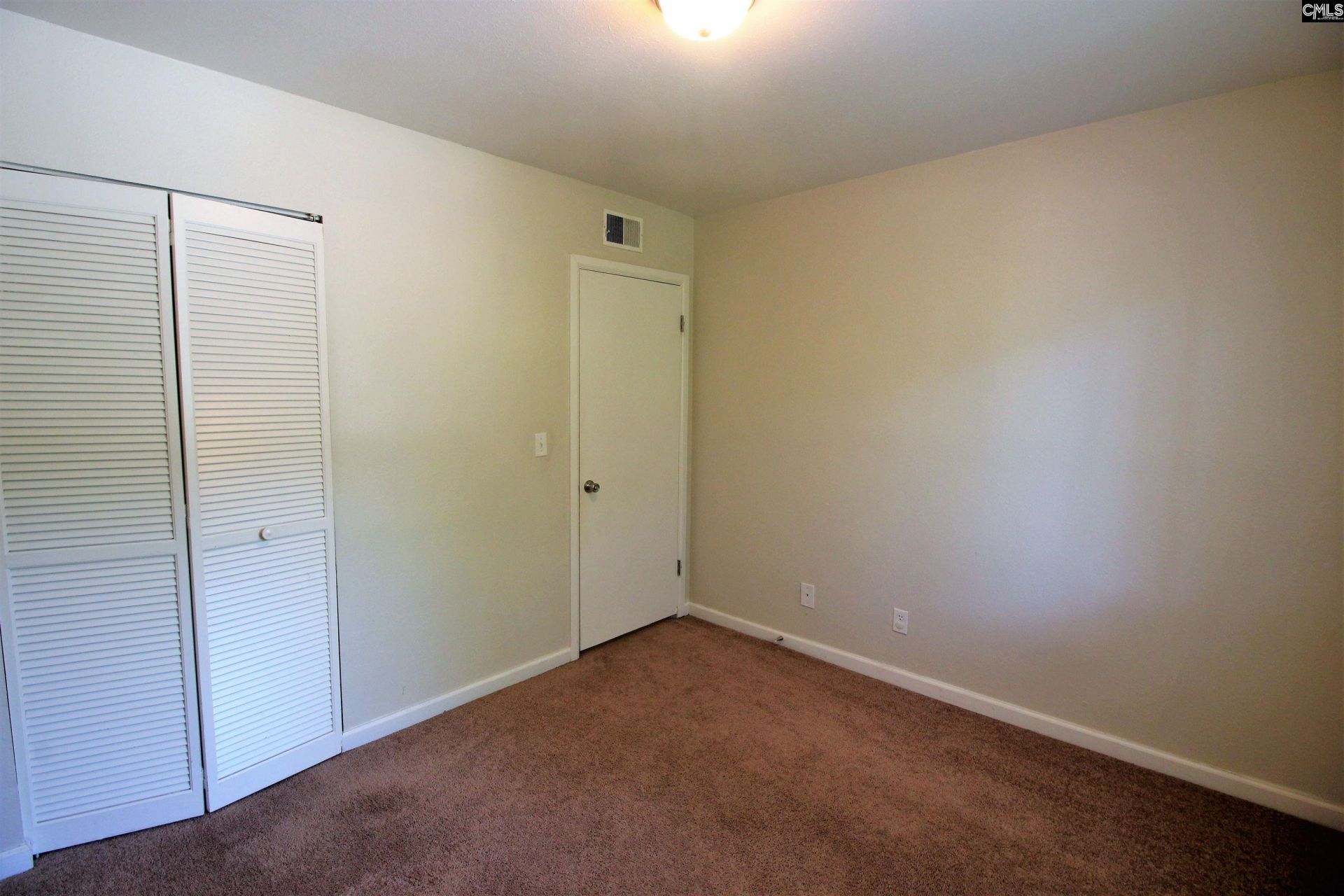 1658 Horseshoe Drive  Photo 5
