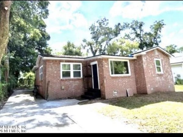8764 3RD Avenue, Jacksonville, FL 32208