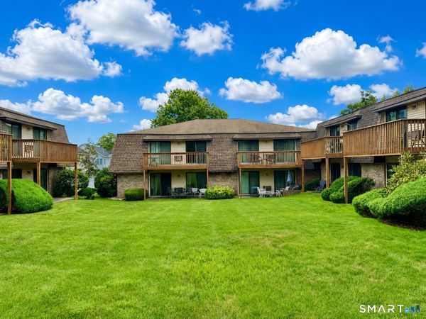 180 Colonial, Unit B4, Stamford, CT 06906
