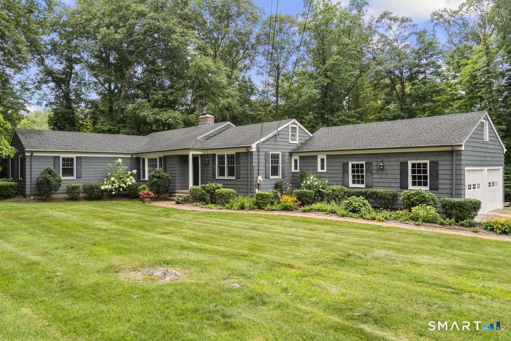 46 Peck Hill, Woodbridge, CT 06525 Main Photo