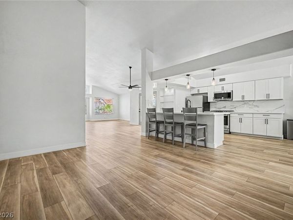 2724 Tidewater Court, Las Vegas, NV 89117