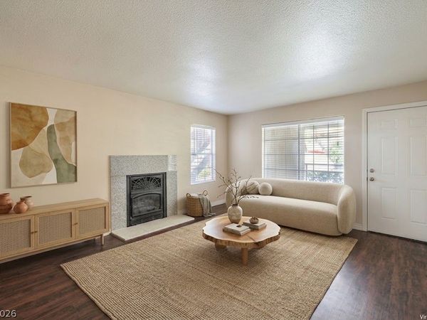 9070 Spring Mountain Road, Unit 104, Las Vegas, NV 89117