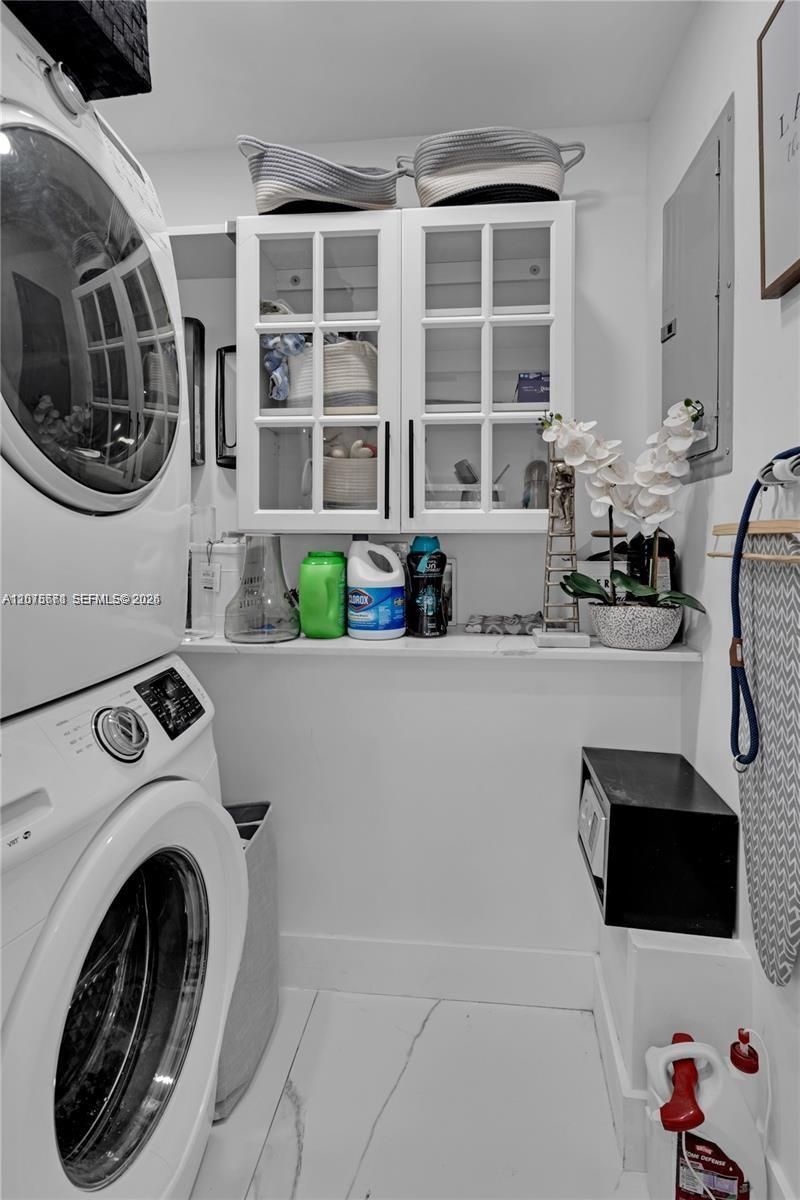 7031 SW 12th St, Pembroke Pines, FL 33023 Photo