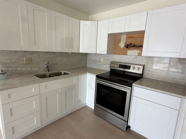 1800 NW 24th Ave , Unit 220, Miami, FL 33125