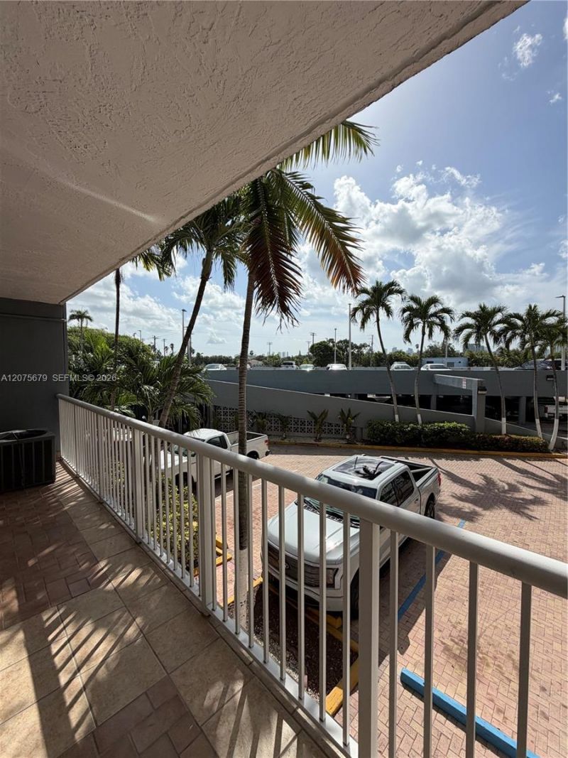 1800 NW 24th Ave , Unit 220, Miami, FL 33125 Photo