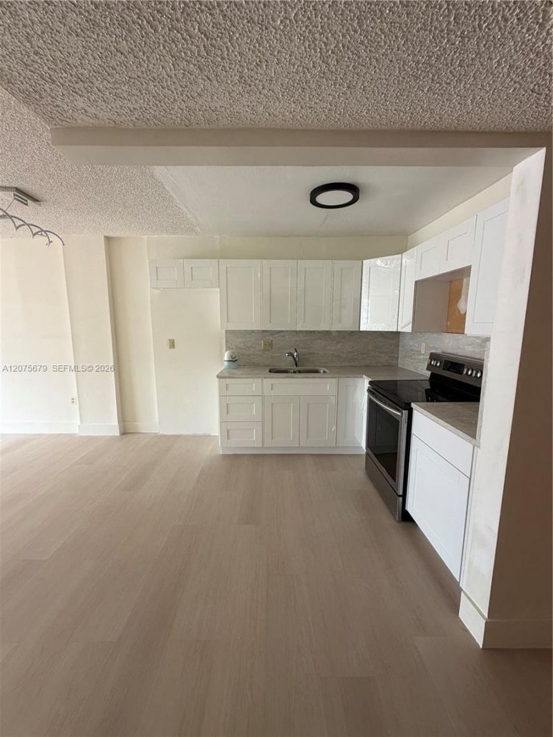 1800 NW 24th Ave , Unit 220, Miami, FL 33125 Photo